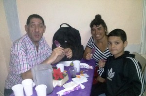 La fiesta de fin de año es un buen motivo para reunir a los chicos con sus padrinos.