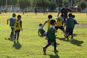 Una práctica de la Escuela Sociodeportiva “Alfredo Di Stéfano”. 