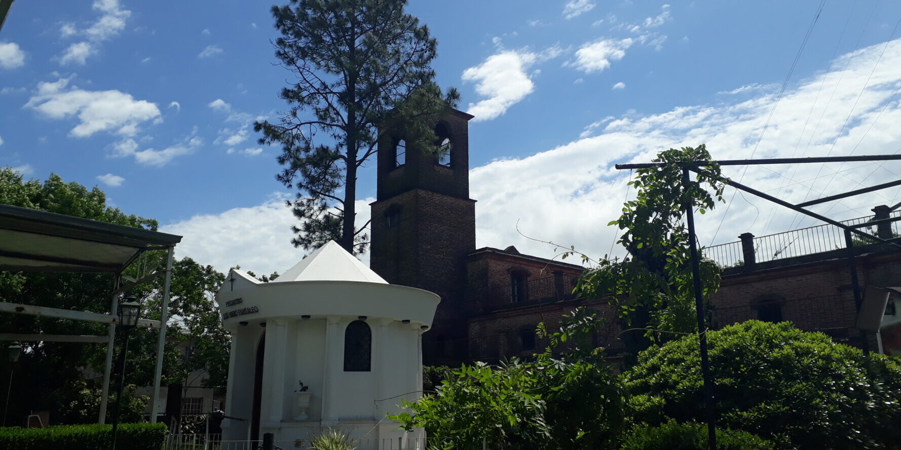 La Obra - Mausoleo y Capilla Visita