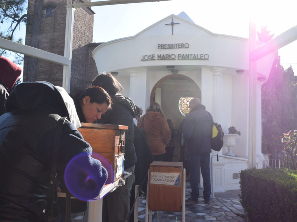 homenajes Padre Mario