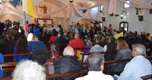 “Cristo Caminante necesita nuestra compañía para caminar”, dijo el padre Jorge, concelebrante de la misa del jueves 13.
